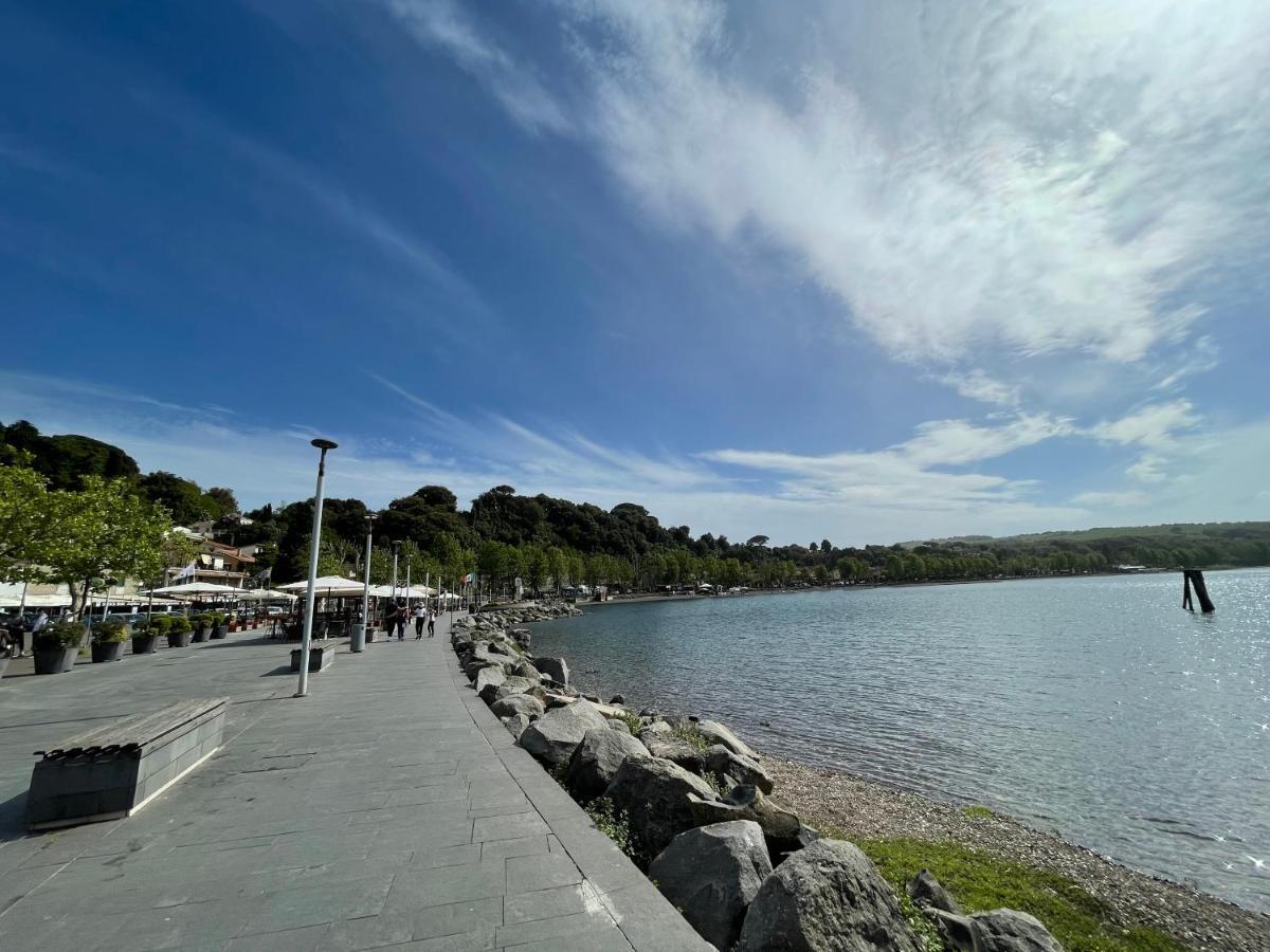 Luminoso Appartamento Sul Lago - Lake Court Anguillara Sabazia Eksteriør billede